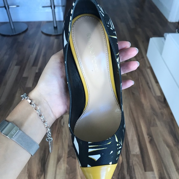 SERGIO ROSSI Godiva Pump. - Picture 5 of 8